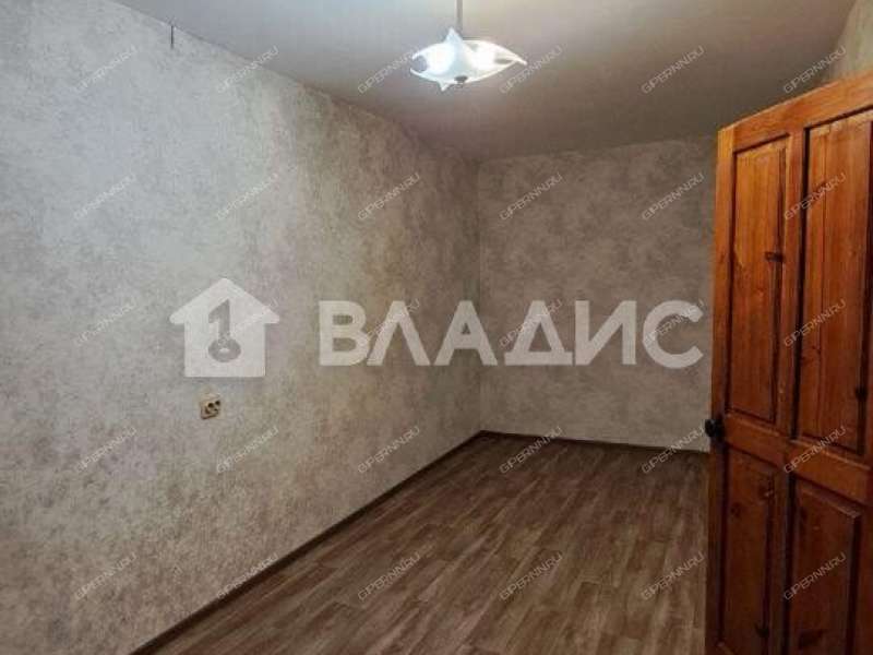 трёхкомнатная квартира на улице имени Генерала Ивлиева дом 20