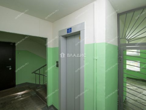 2-komnatnaya-ul-yuliusa-fuchika-d-37 фото