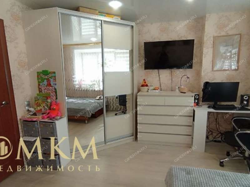 двухкомнатная квартира на улице Пермякова дом 30