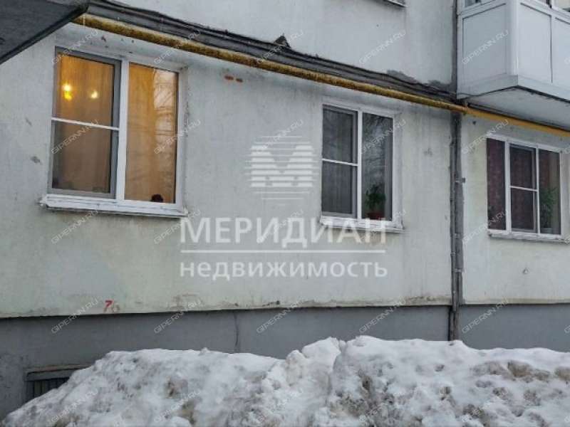 трёхкомнатная квартира на улице Героя Шнитникова дом 20