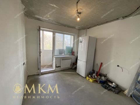 4-komnatnaya-ul-yuliusa-fuchika-d-37 фото