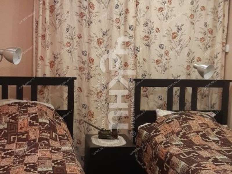 четырёхкомнатная квартира на улице Родионова дом 180/1