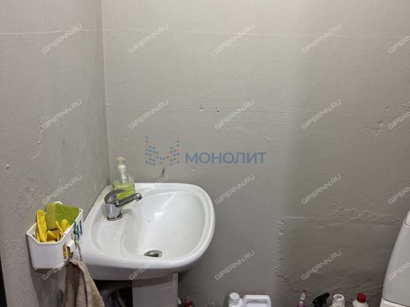 помещение под офис, недвижимость под салоны красоты на Совнаркомовской улице