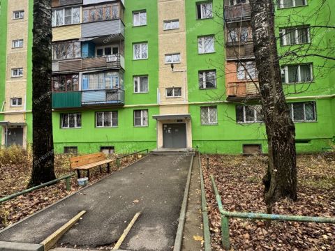 2-komnatnaya-ul-voennyh-komissarov-d-5 фото