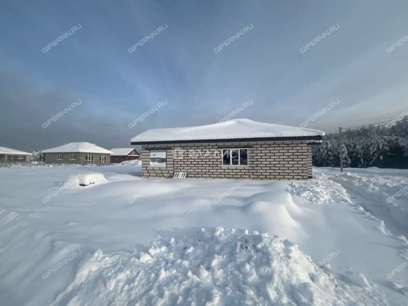 дом на улице Брусничная город Семёнов