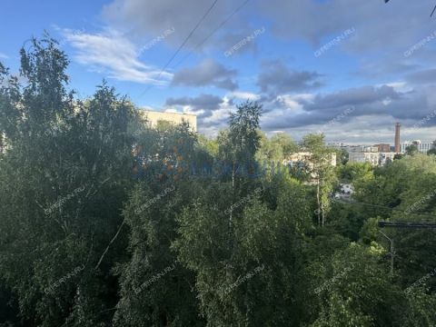 3-komnatnaya-b-r-zarechnyy-d-9 фото