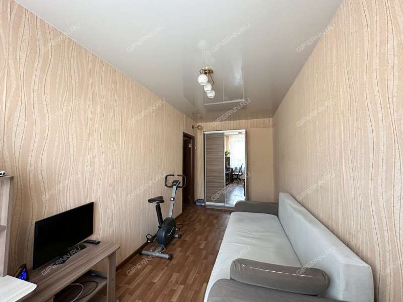 трёхкомнатная квартира на Театральной улице дом 10 город Кстово