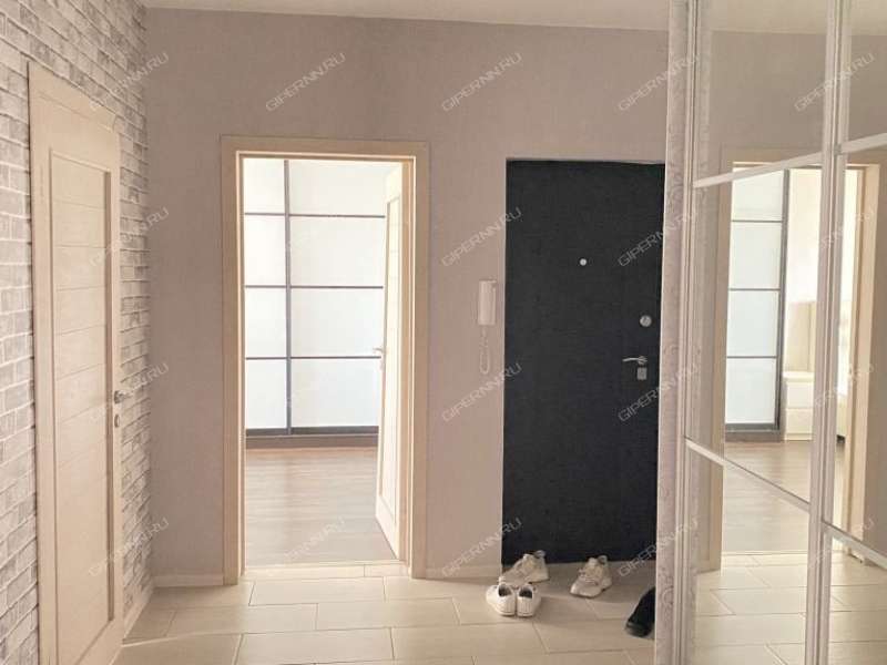 трёхкомнатная квартира на улице Богдановича дом 6