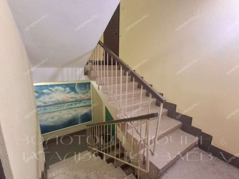 пятикомнатная квартира на улице Маршала Казакова дом 6а