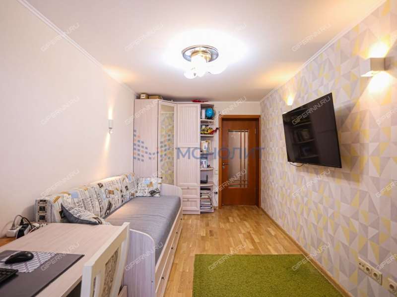 трёхкомнатная квартира на улице Генкиной дом 82