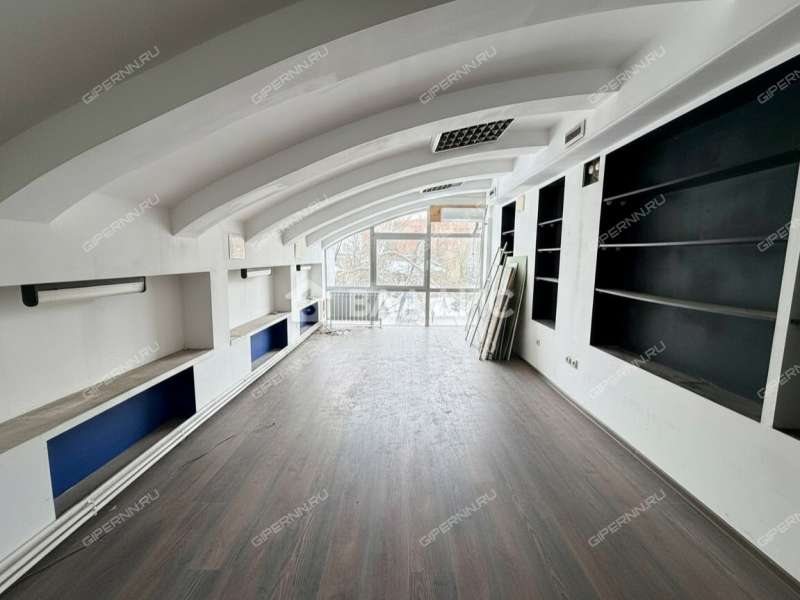 здание под офис, торговую площадь на Большой Покровской улице