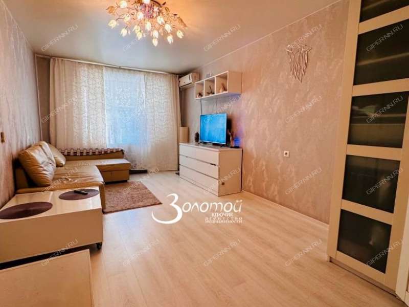 однокомнатная квартира на улице Бурденко дом 33 к1