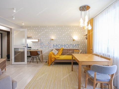 4-komnatnaya-per-svetlogorskiy-d-4 фото