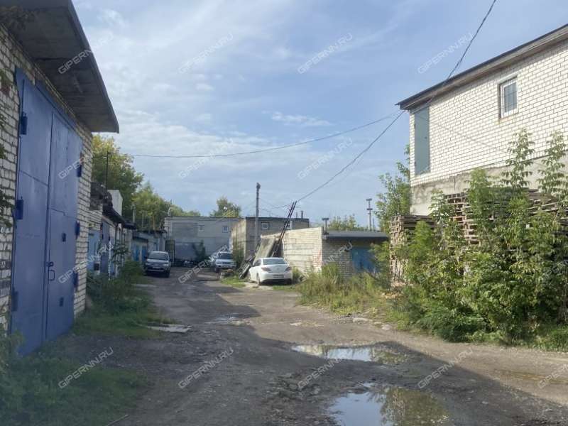 гараж на Зеленхозовской улице