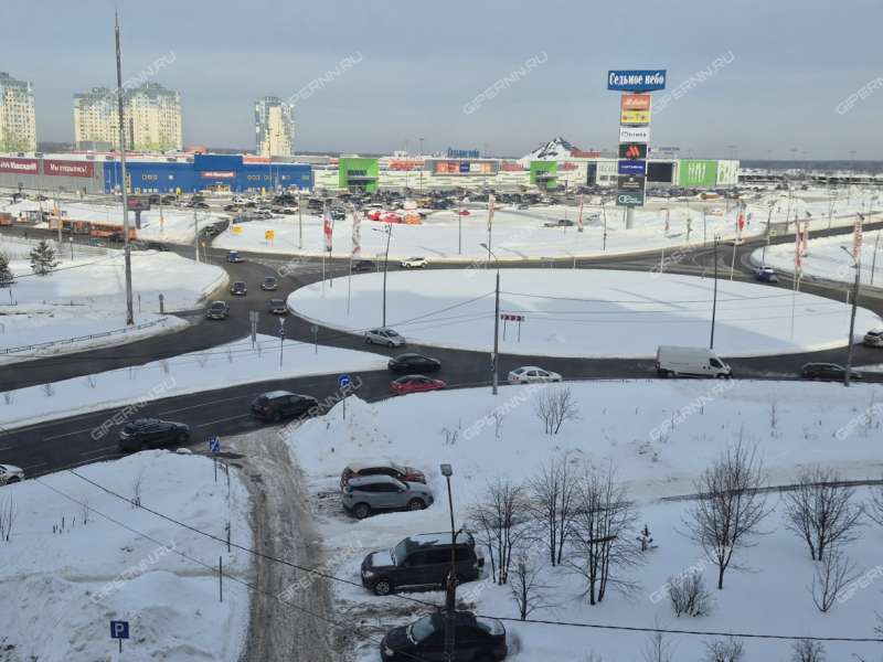 четырёхкомнатная квартира на Керченской улице дом 22