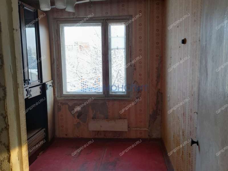 четырёхкомнатная квартира на бульваре 60-летия Октября дом 12