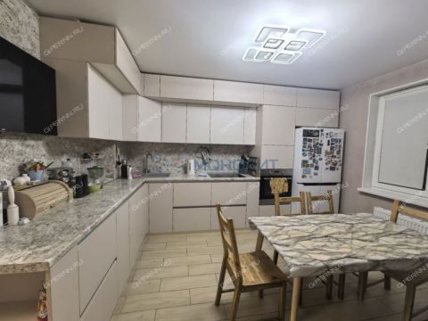 2-komnatnaya-ul-novokuznechihinskaya-d-10 фото