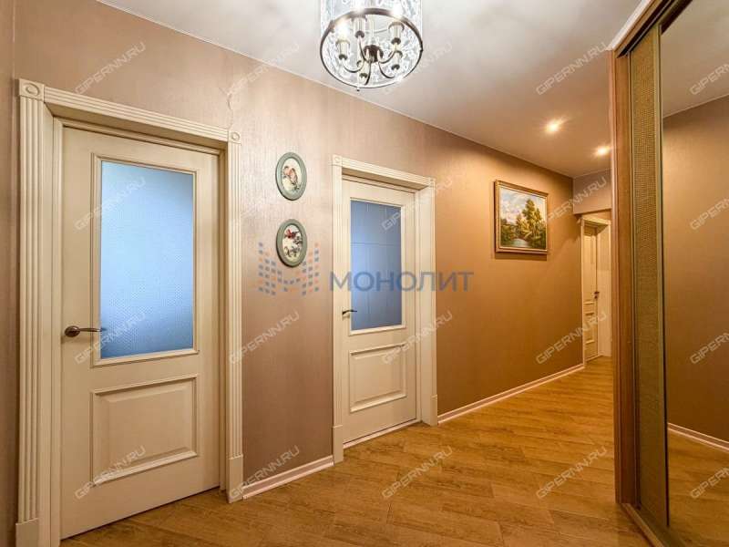 трёхкомнатная квартира на улице Родионова дом 165 к9