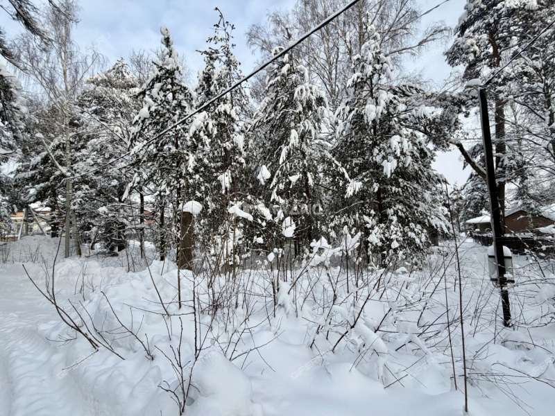 земельный участок 21,5 сотки Малахитовая улица