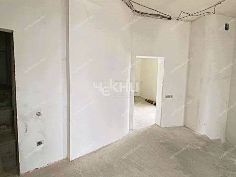 5-komnatnaya-ul-kompozitora-kasyanova-d-1 фото