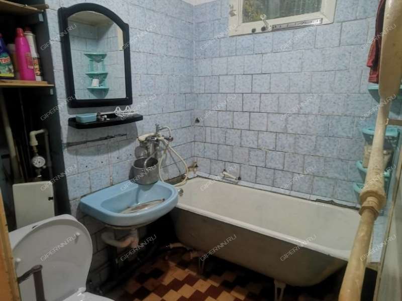 трёхкомнатная квартира на улице Чкалова дом 9А