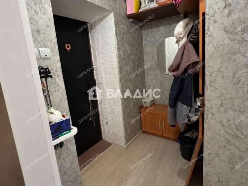однокомнатная квартира на улице Маршала Воронова дом 18